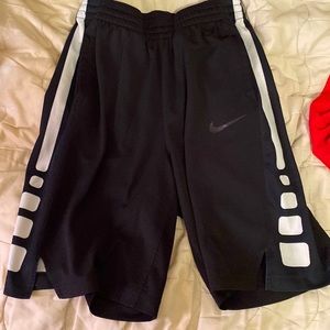 Shorts red and black set